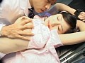 巨乳ナース 高井桃 33枚目