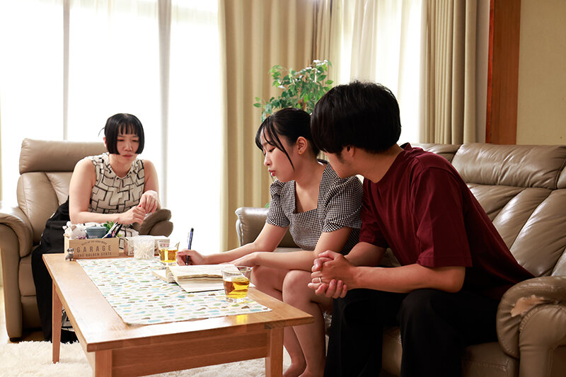偶然見えた胸チラしている姿に発情しちゃった俺(AKDL-313) 14枚目