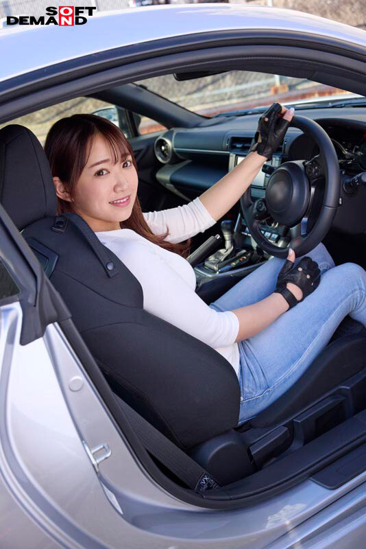 旦那より運転が上手いMTドライバー 結婚2年目にしてレスの欲求不満を男優に引き出され、恥じらいながらも性欲の詰まった肉感マシマシのデカ尻を解放する…南城リノ(28)AVデビュー 14枚目