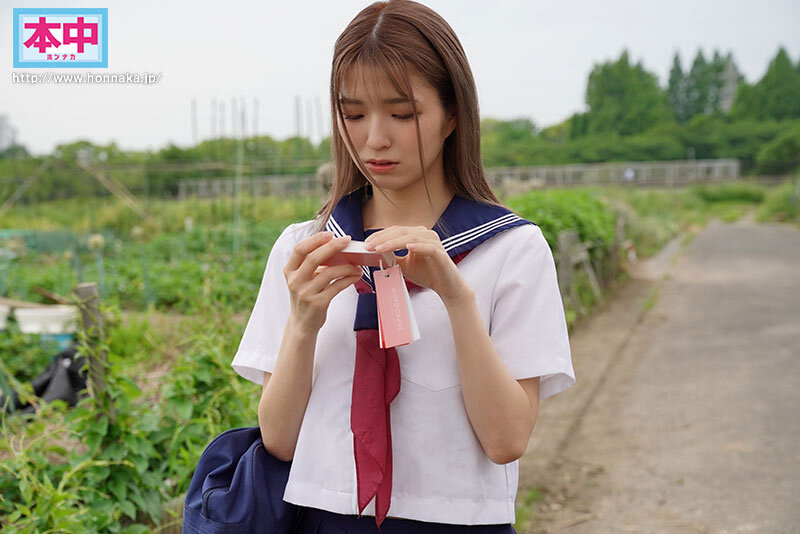 クラスの優等生に勉強を教えてくれと言われたので放課後に媚薬でエビぞりイキさせて中出しを教えてしまった。 倉本すみれ 1枚目
