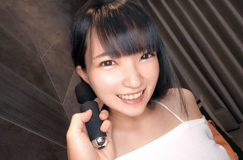 ホテルで兄妹2人きりになったら妹の発情が止まらなくなり、金玉がからっぽになるまでヤリまくった。 伊織ひなの 3枚目