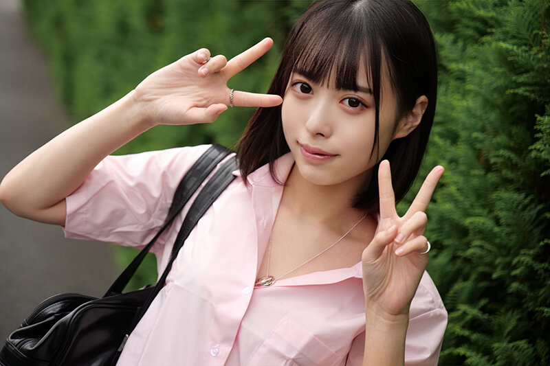 放課後ムレムレおパンツくださ~いっ!超可愛い制服美少女たちをガチナンパ!!その場でガチ交渉して脱ぎたてほっかほかのパンティーをゲット&即ハメ中出し!神級J系19人SP13時間BEST! 2枚目