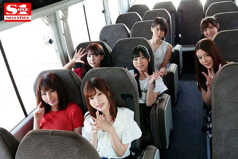 エスワン15周年スペシャル大共演 第3弾 超豪華S1女優大集合 素人チ●ポをヌキまくりハメまくり夢の大乱交! ファン大感謝祭ツアー 1枚目