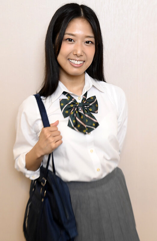 微乳娘がハマる性感オイルマッサージ。未熟な乳首やワレメを焦らし攻められお漏らしするほどエビ反り痙攣反応しちゃった/前乃菜々 13枚目