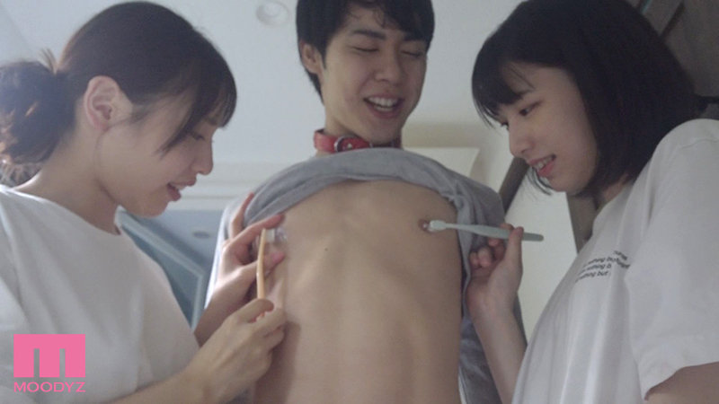 女子会してるお宅にM男くんが突撃参加! お泊り女子会で夕方から朝がくるまで一日中犯●れて小悪魔中出しされる! 白桃はな 花狩まい 10枚目