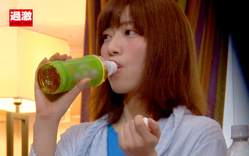 これが噂の痙攣薬漬け水着モデル 新作撮り下ろし+SODstarVer.総集編 17枚目