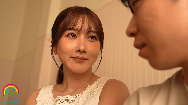 留守中の彼女の代りに家事手伝いに来てくれた彼女のお姉さんがエロ尻誘惑してくるので堪らず… 大槻ひびき 1枚目
