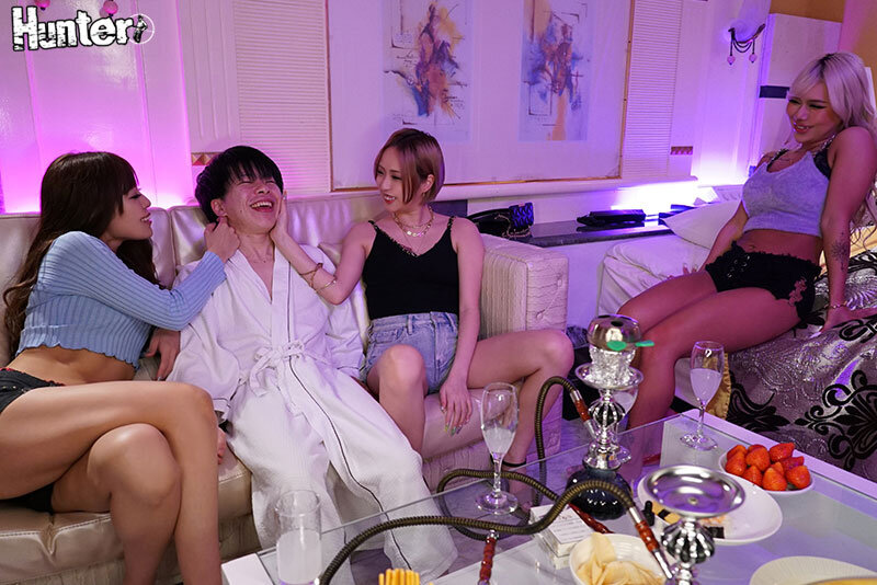 巨乳スレンダーギャルをおっさんから守ったら、お礼にと手を引かれて連れてこられたのはラブホ。男を虜にするハーレム小悪魔ギャル宮城。 有星あおり 柚木ひなた 瀬那ルミナ 1枚目